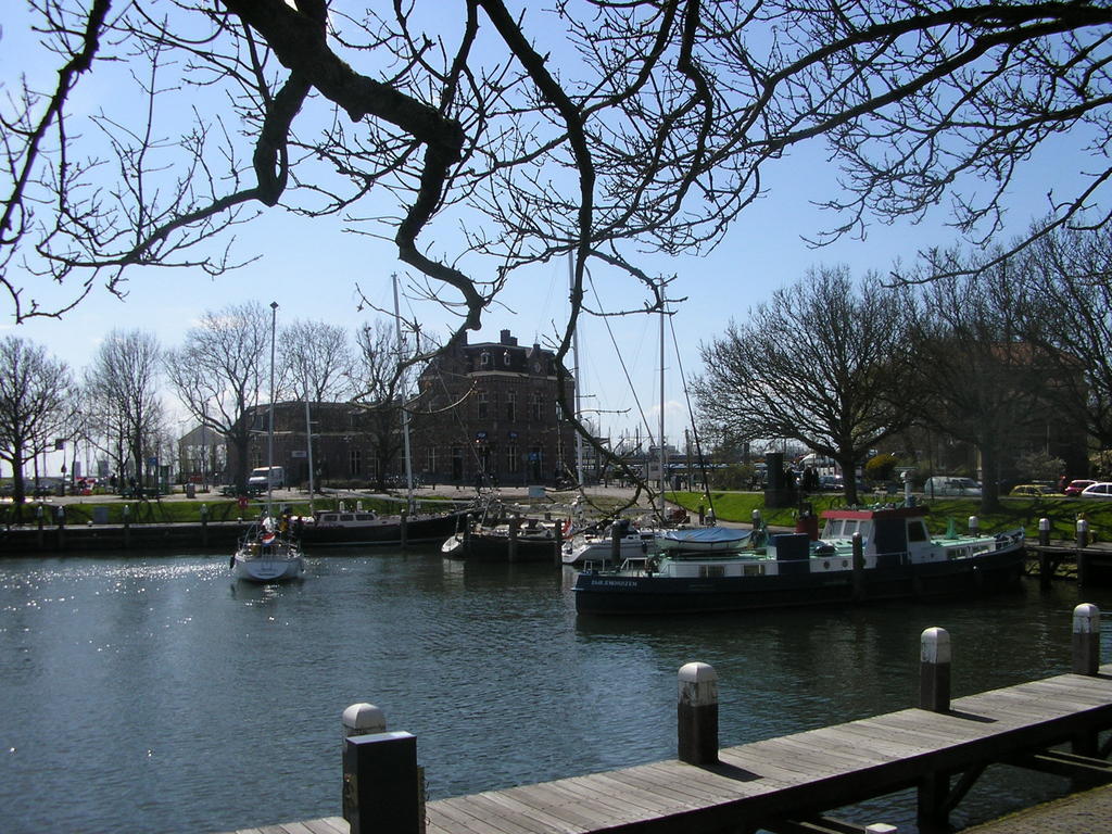 De Vier Kroonen Enkhuizen Bilik gambar